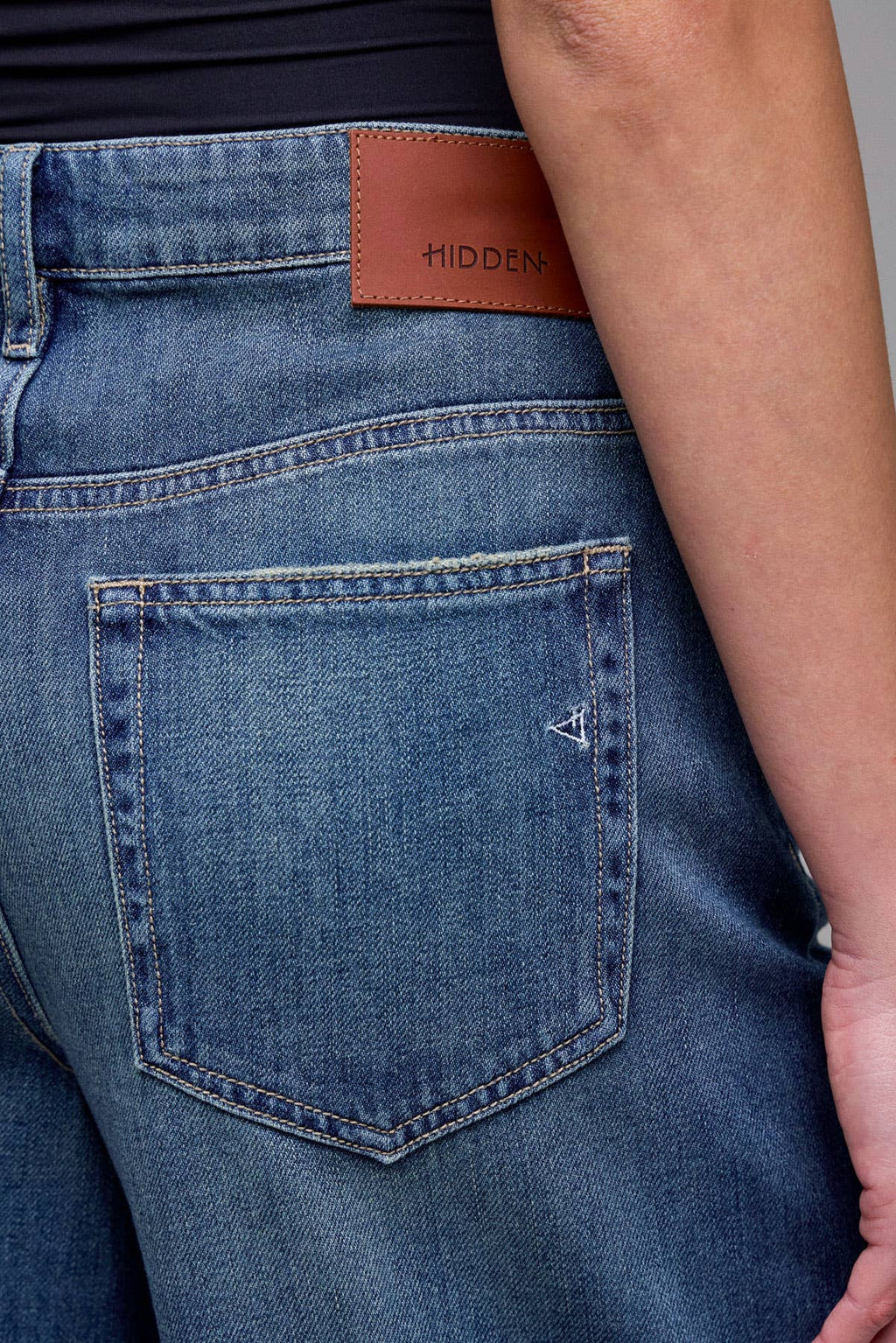 Hidden Jeans- Medium Vintage High Rise Super Wide Leg