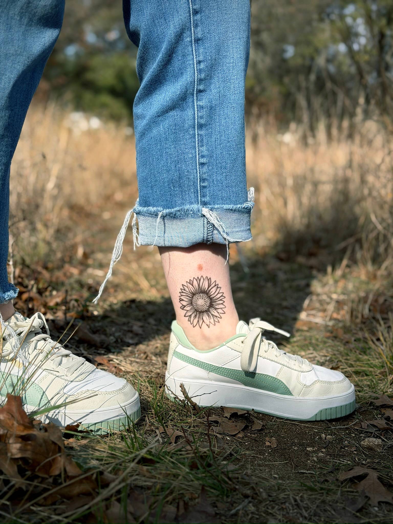 NatureTats- Sunflower Temporary Tattoo