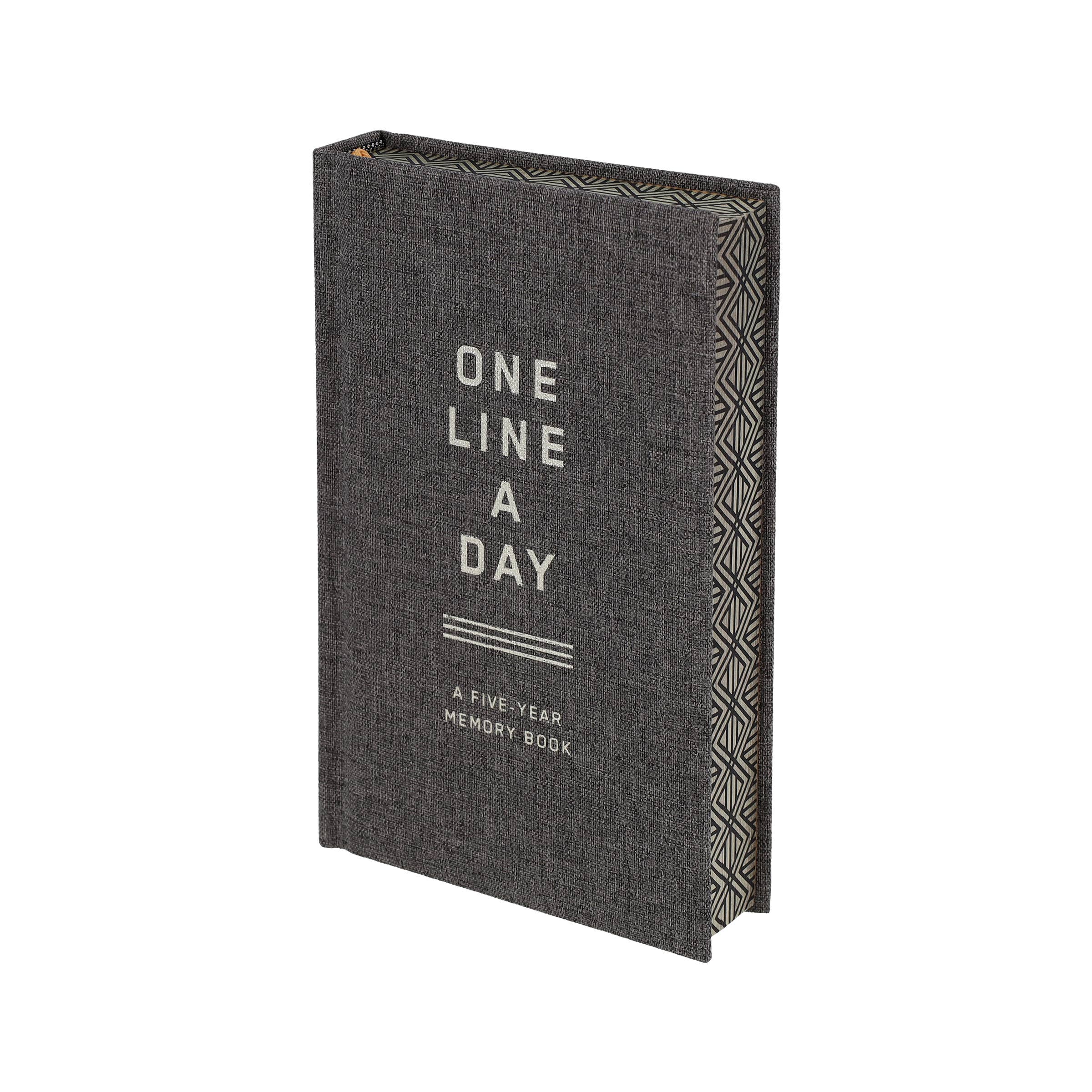 Chronicle Books- Charcoal Canvas One Line a Day