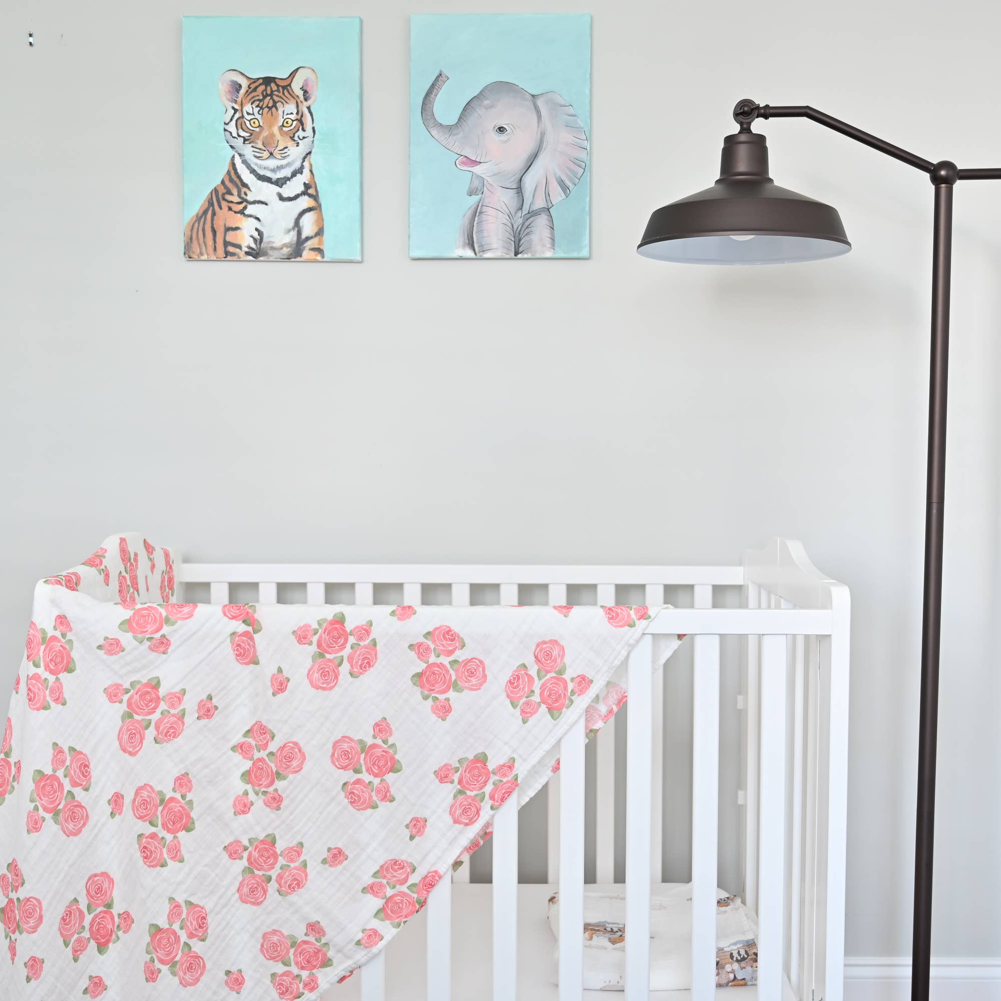 LollyBanks- Blooming Elegance Baby Muslin Swaddle Blanket