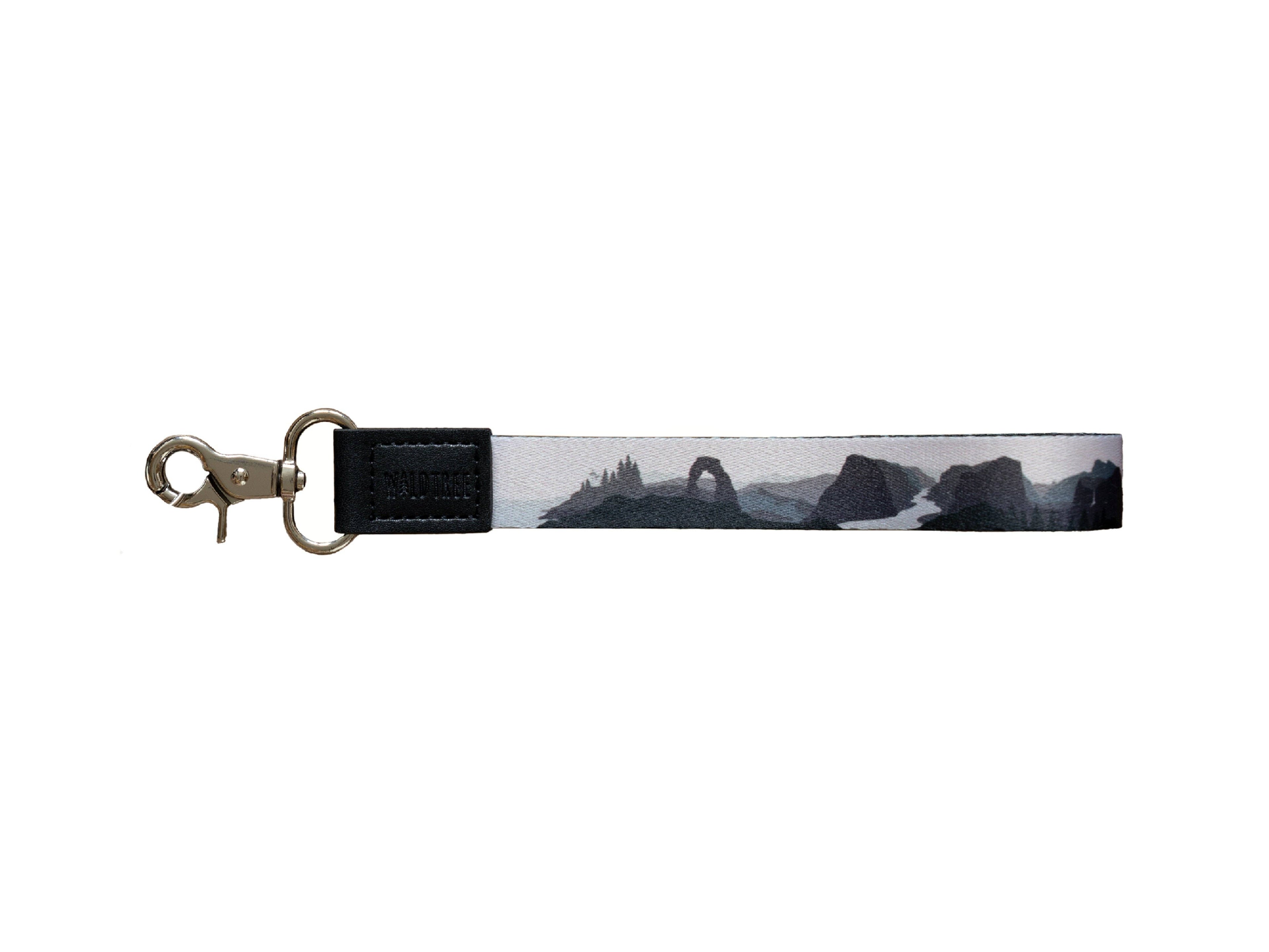 Wildtree- Parks in Black and White: National Park Wristlet Keychain