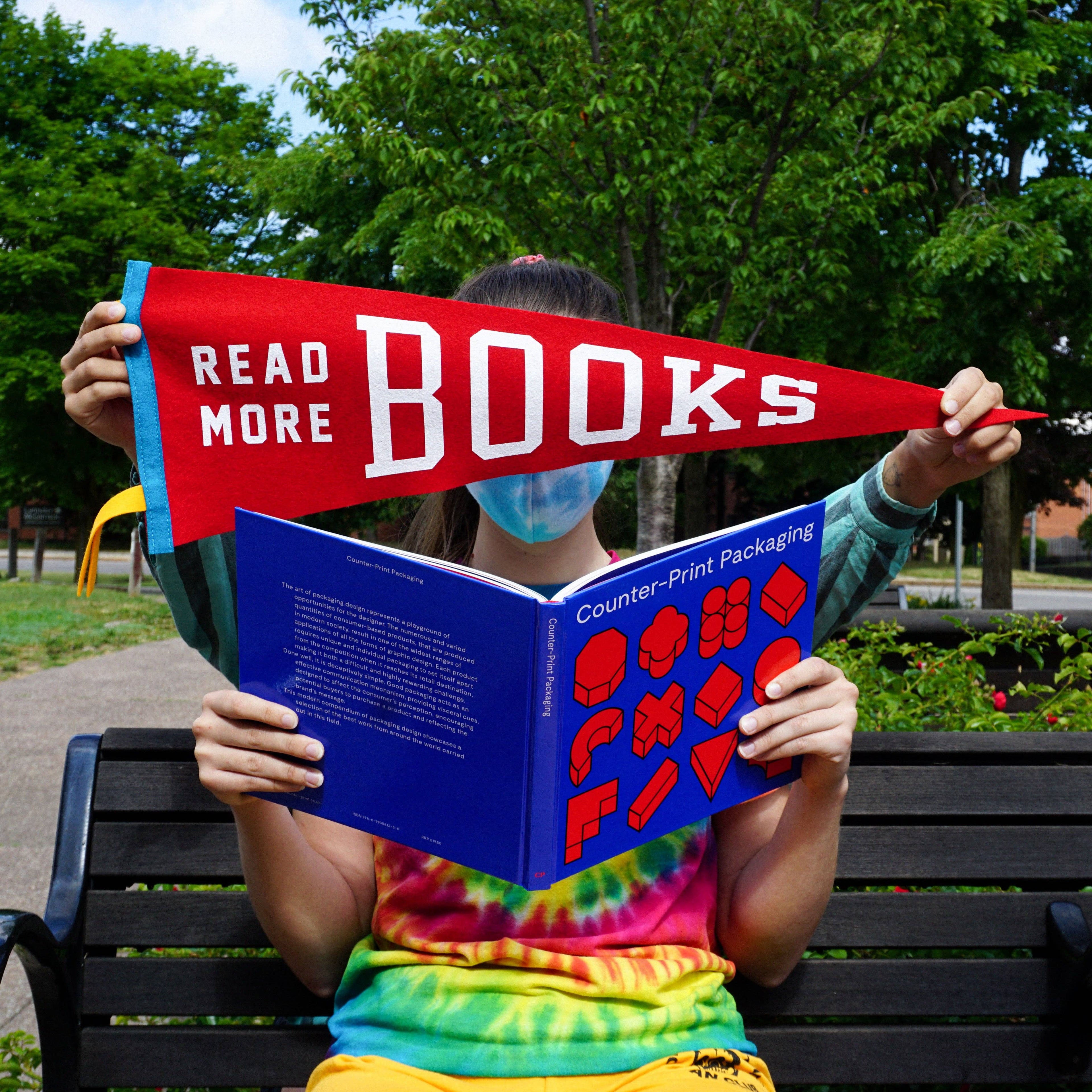 Oxford Pennant- Read More Books Pennant