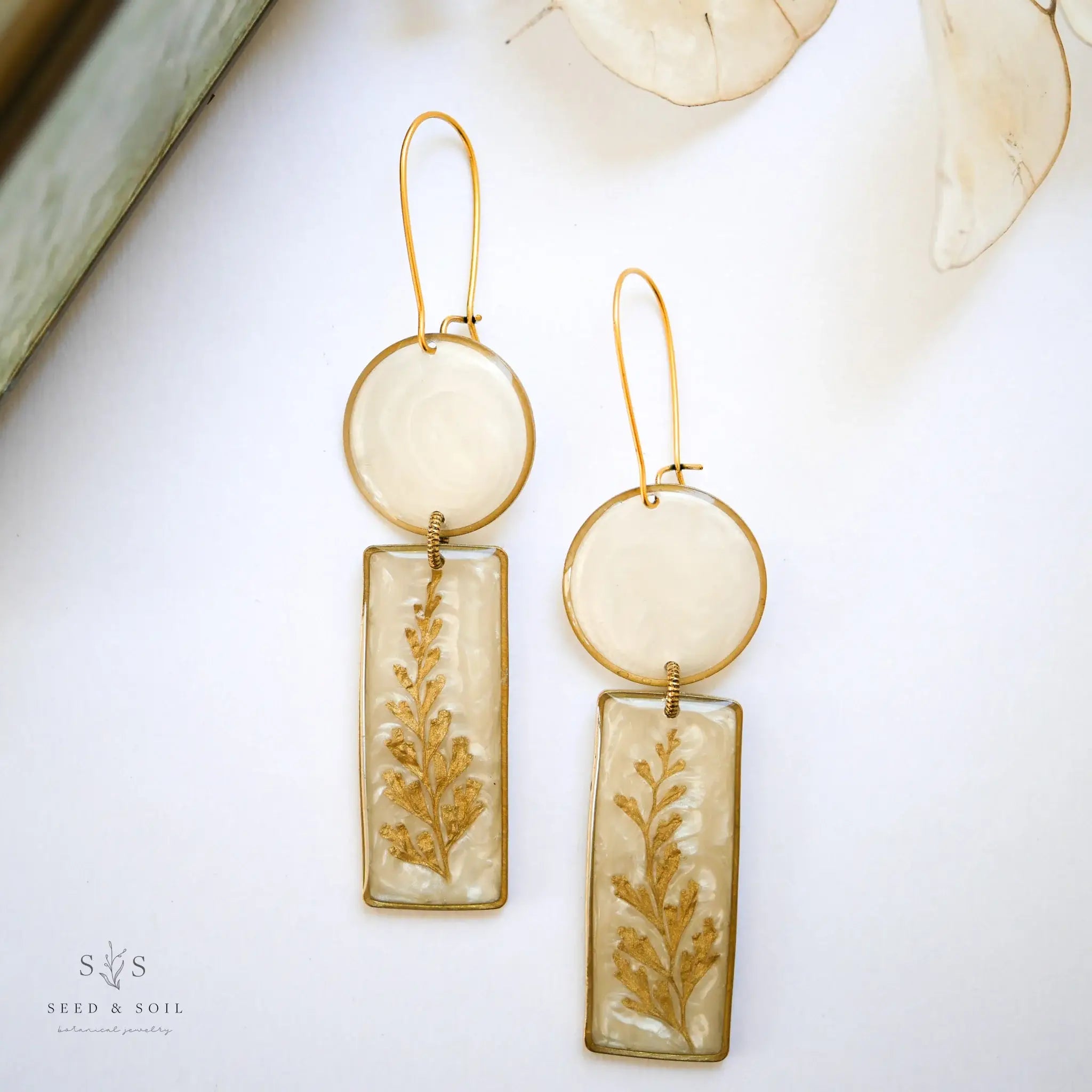 Seed & Soil- Midas Modern Shape Earrings