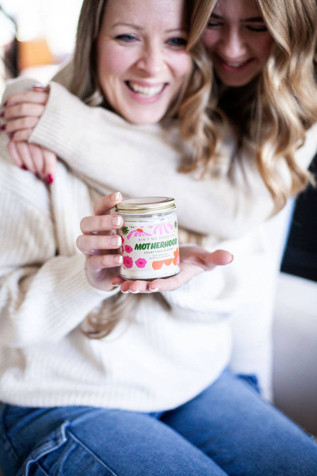 Broken Top Brands- Austy Lou Ain't No Hood Like Motherhood 9oz Soy Candle