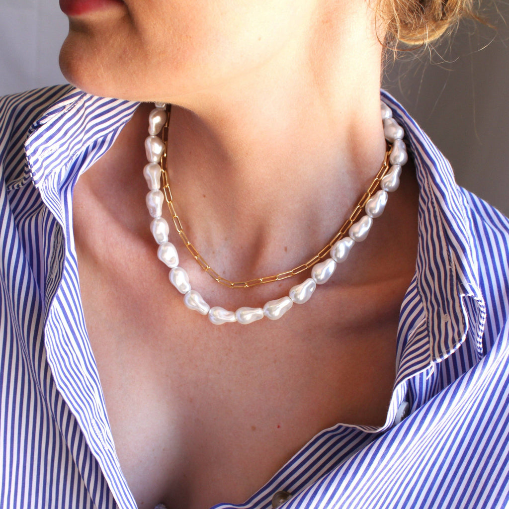The Silver Wren- Whispering Dunes Shell Pearl Necklace