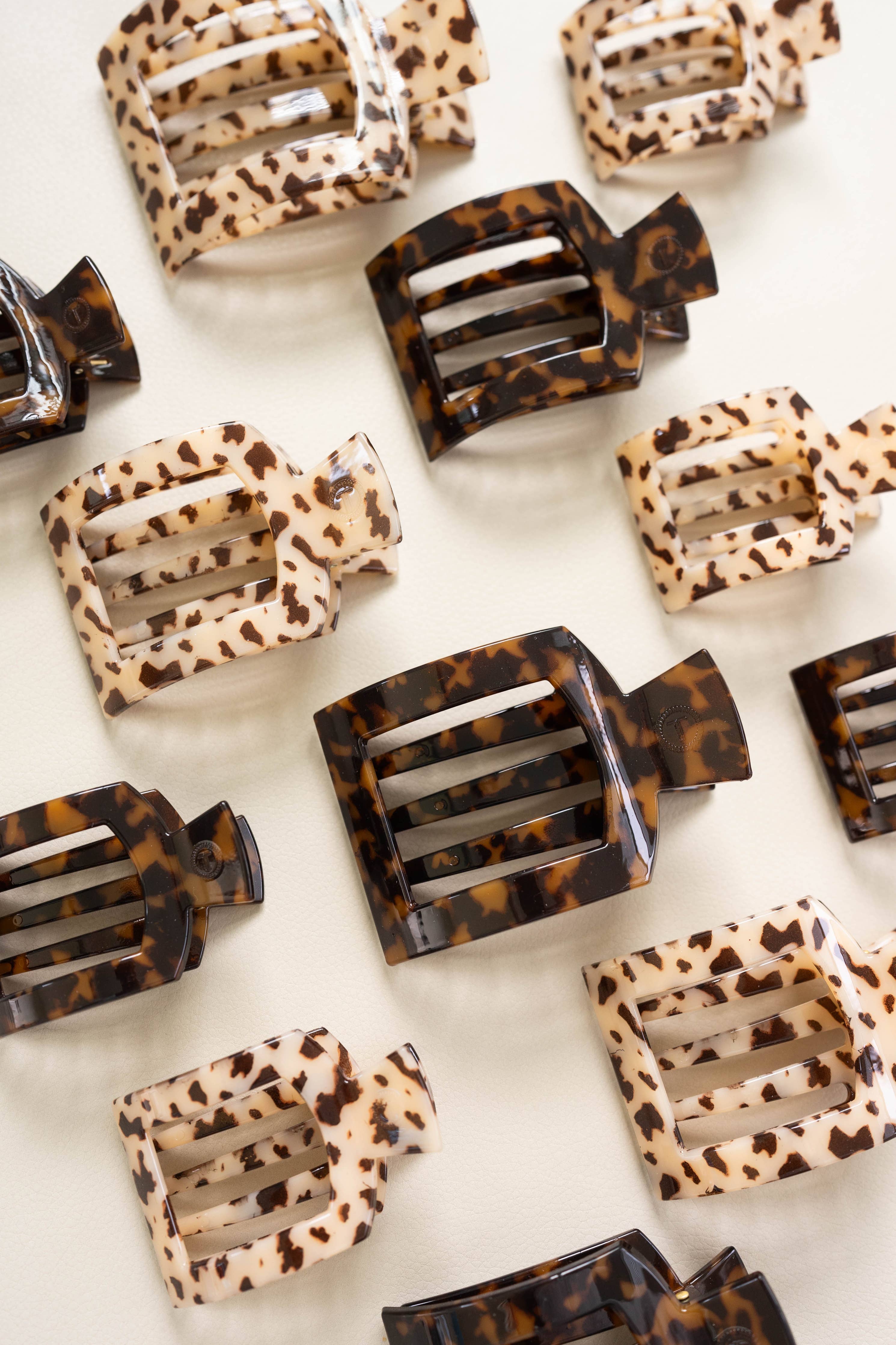 TELETIES- Square Flat Hair Clip | Large | Blonde Tortoise