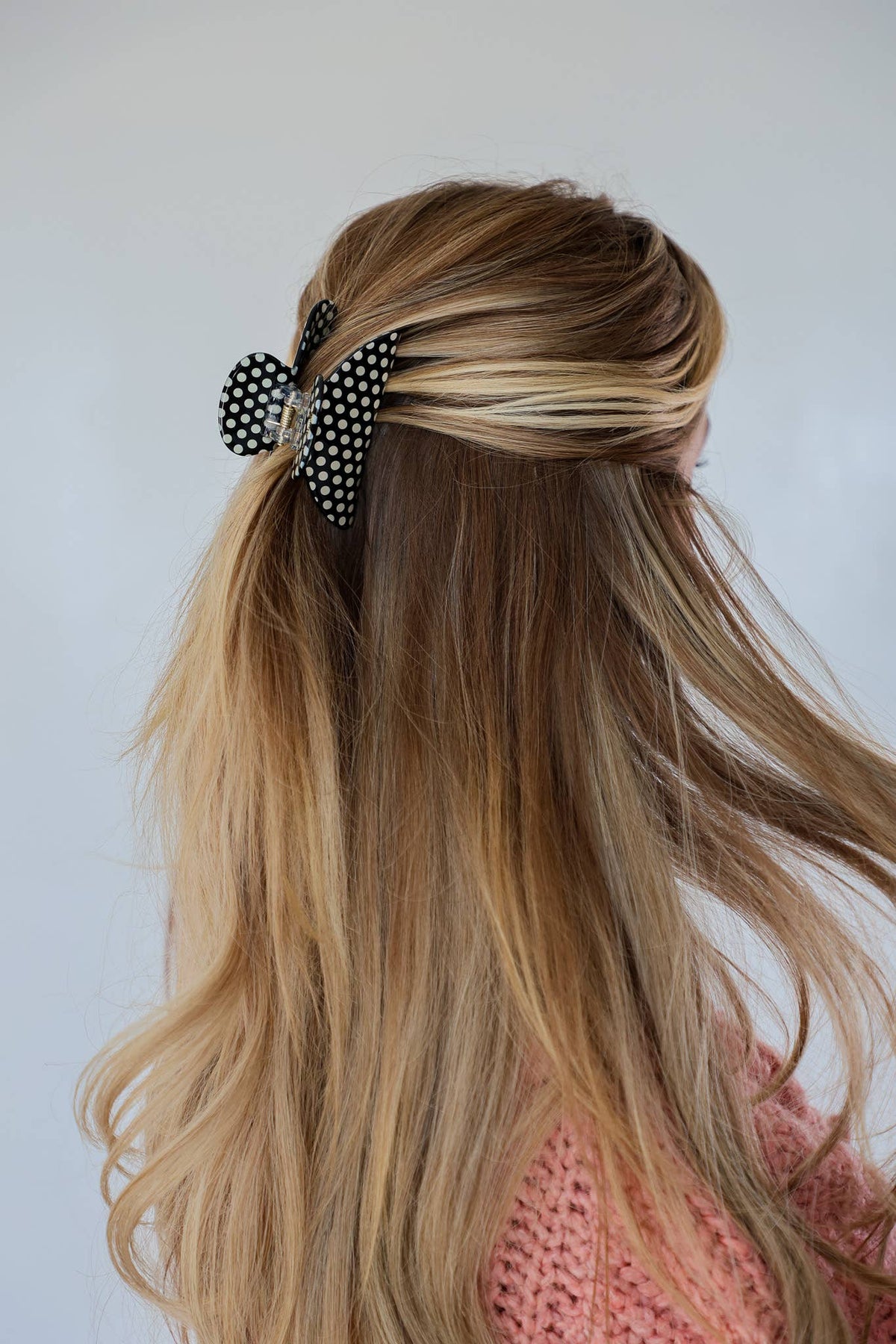 KAXI- Black & White Polka Dot Claw