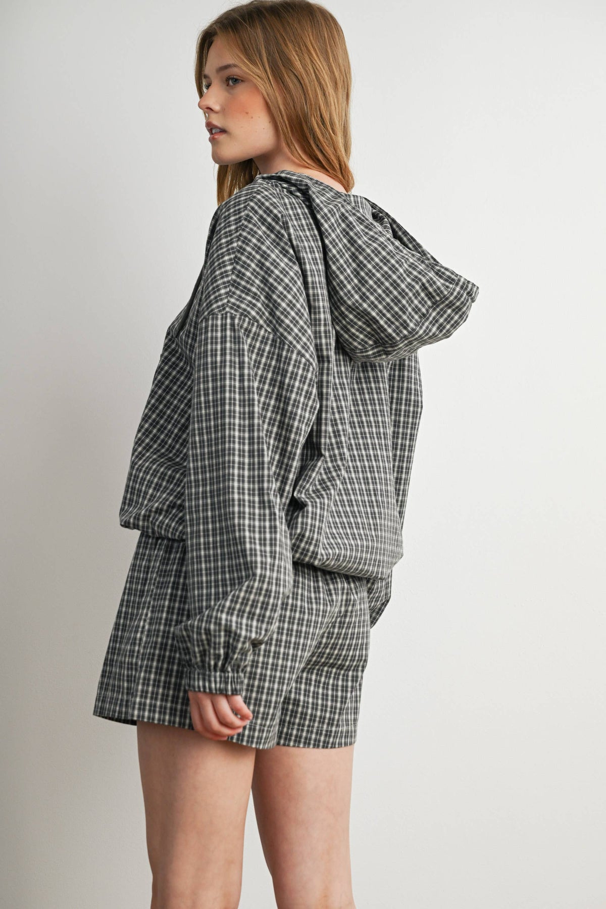 BUTTERMELON- Check Hooded Anorak Top