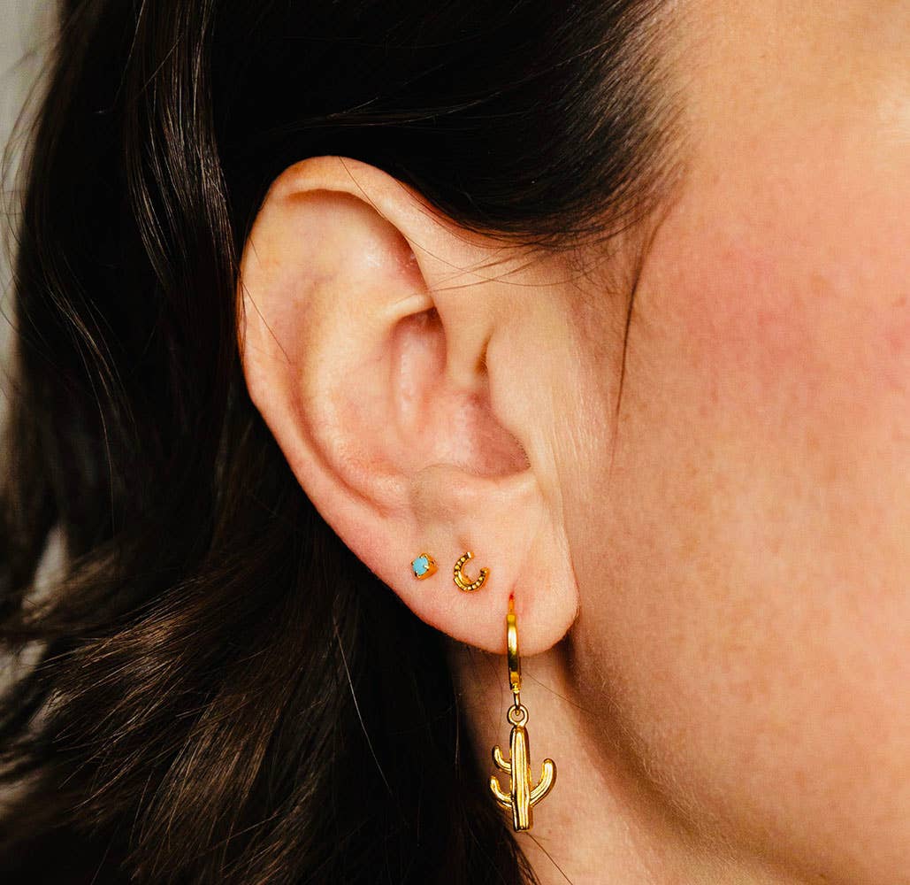 Amano Studio- Tiny Horseshoe Stud Earrings
