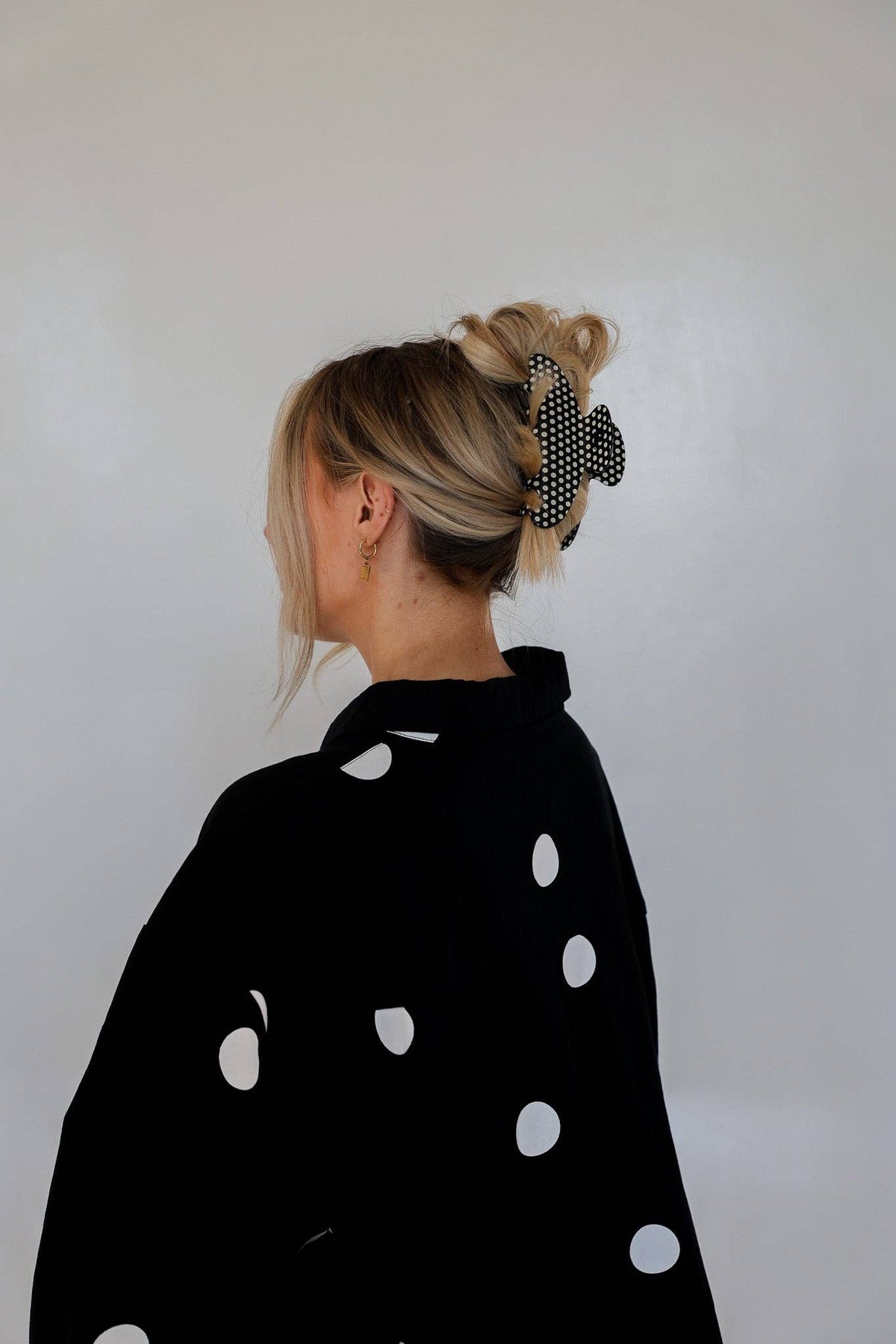KAXI- Black & White Polka Dot Claw