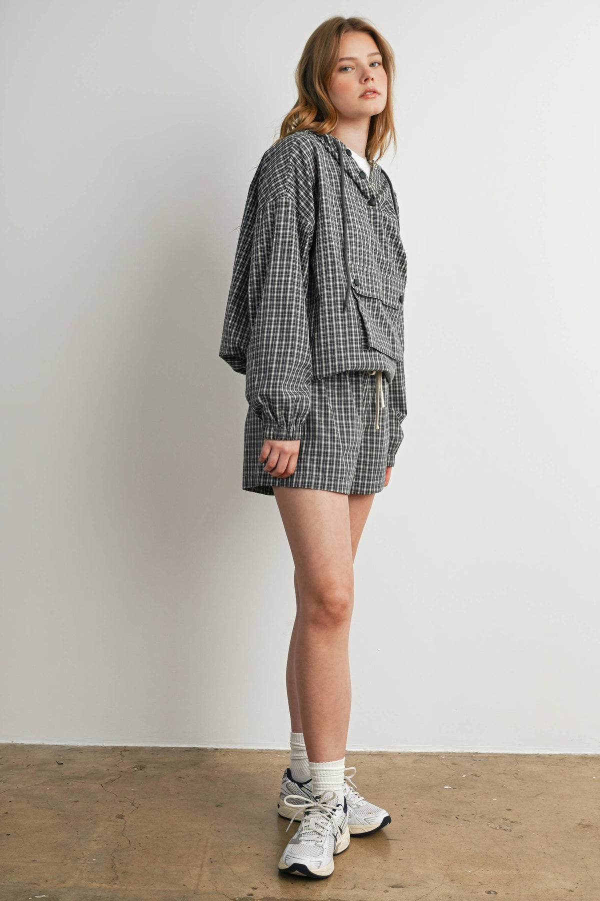 BUTTERMELON- Check Hooded Anorak Top