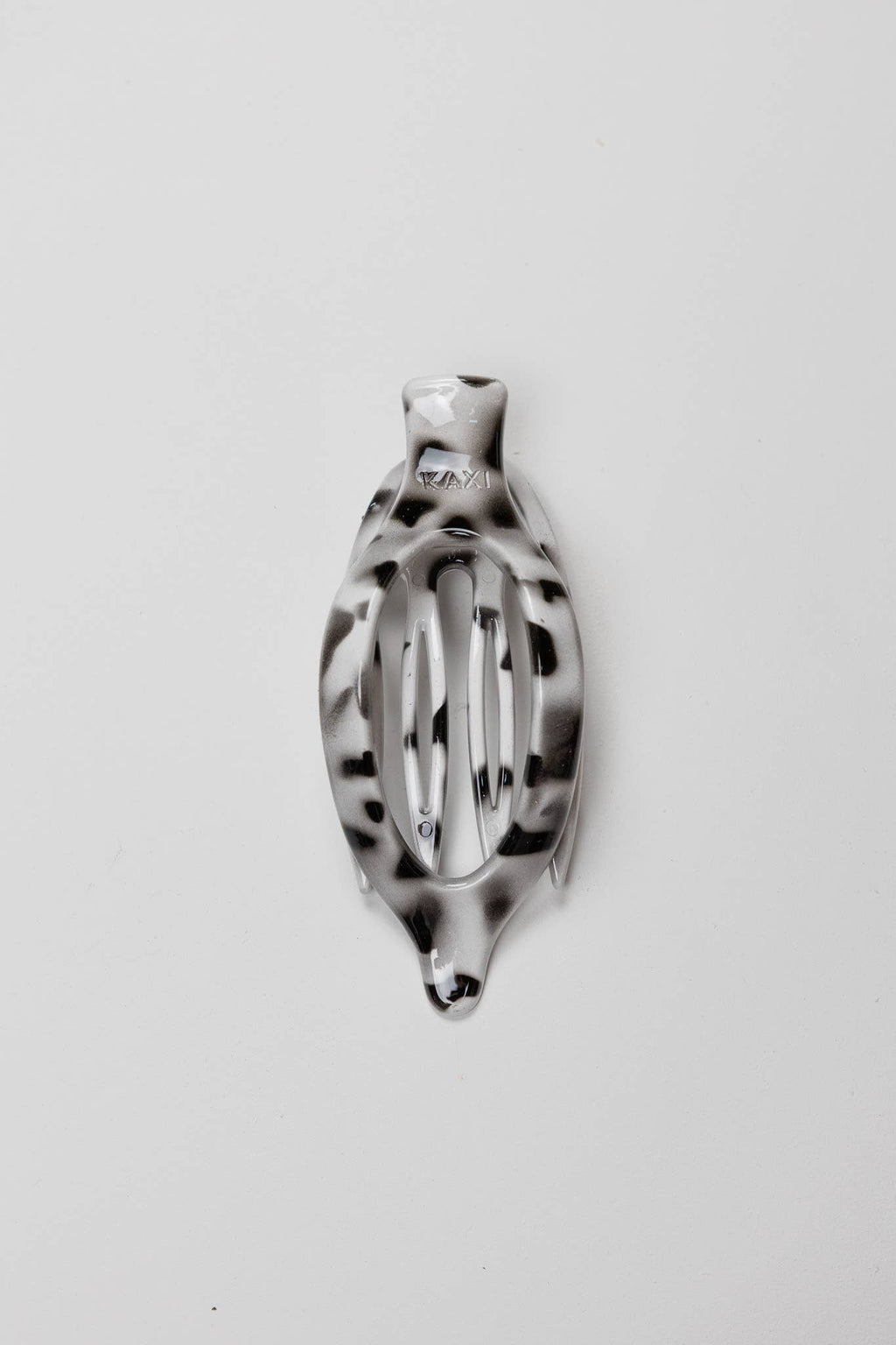 KAXI- Lay Down 2.0 Claw Clip — Flat Comfort Hair Clip
