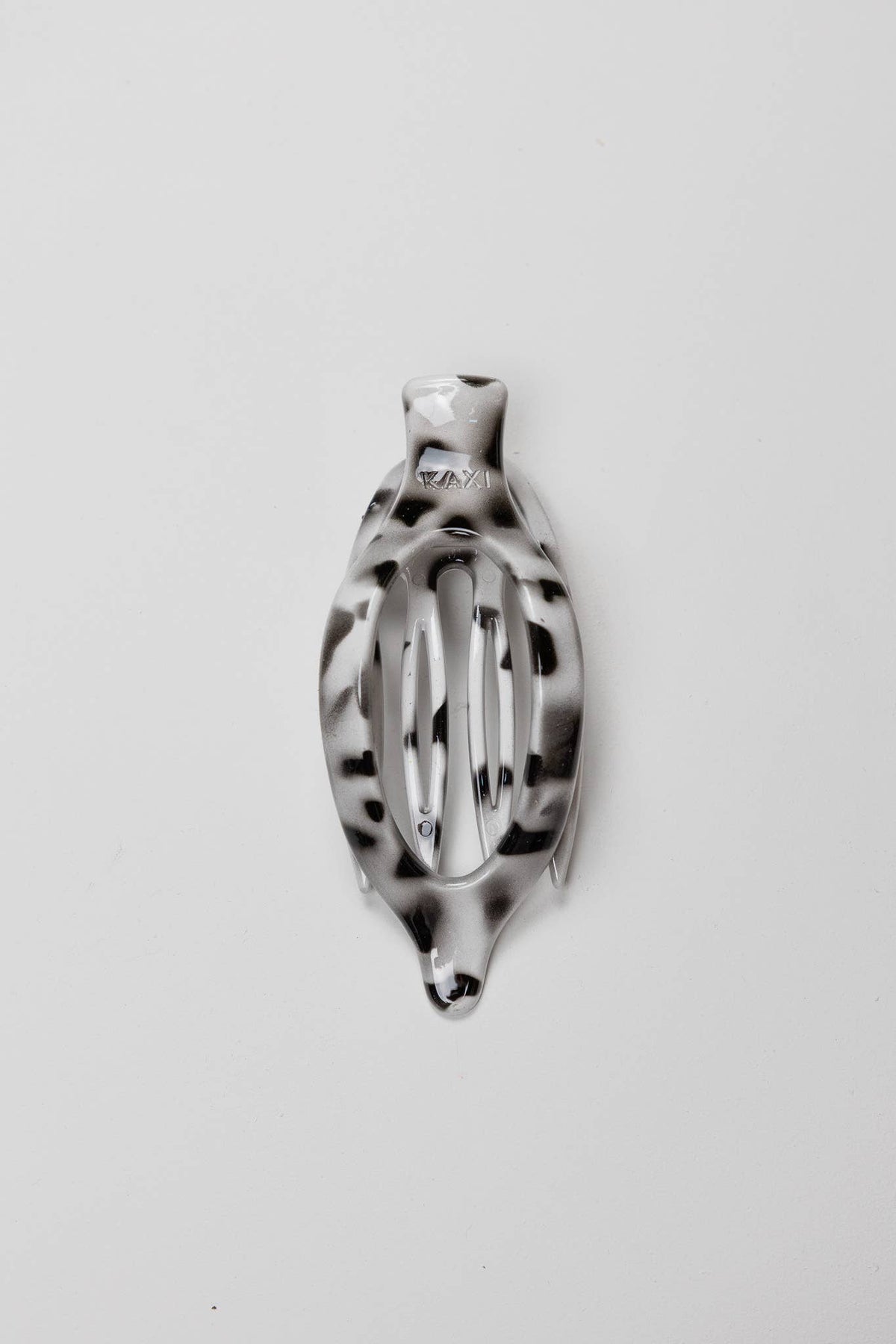 KAXI- Lay Down 2.0 Claw Clip — Flat Comfort Hair Clip