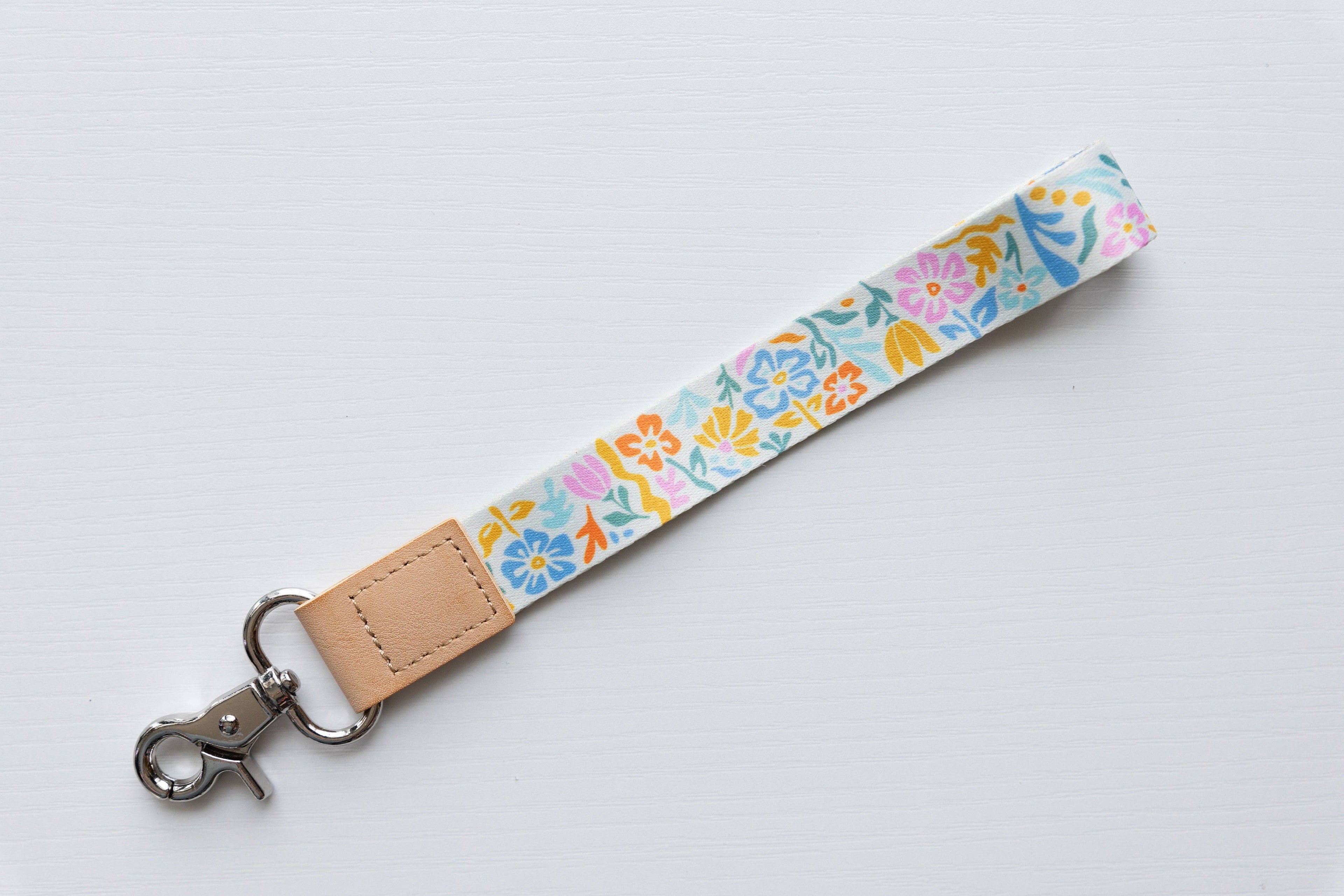 Wildtree- Summer Floral Wristlet Keychain - Floral Printed Design