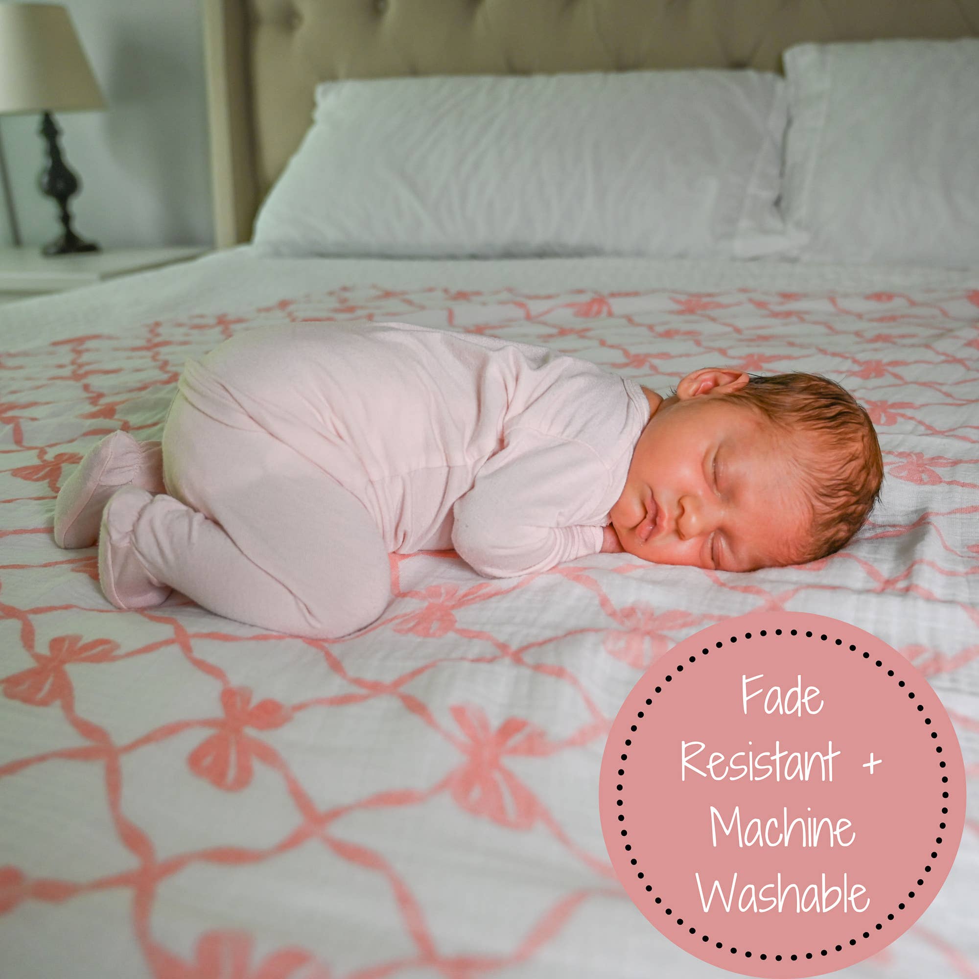 LollyBanks- Beautiful Bows Baby Muslin Swaddle Blanket
