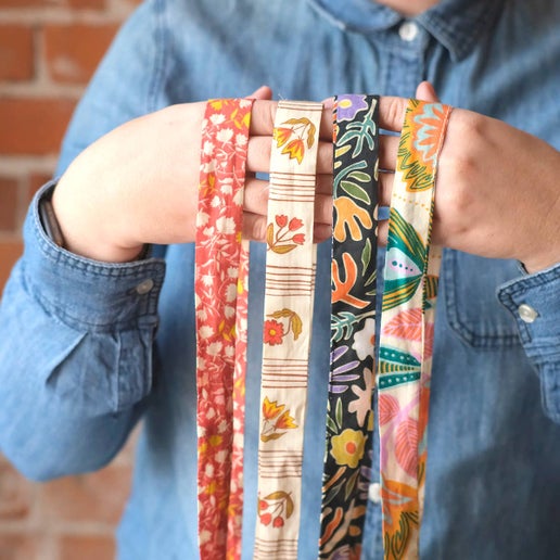 Handker- No. 132 Caroline Bowie Tie