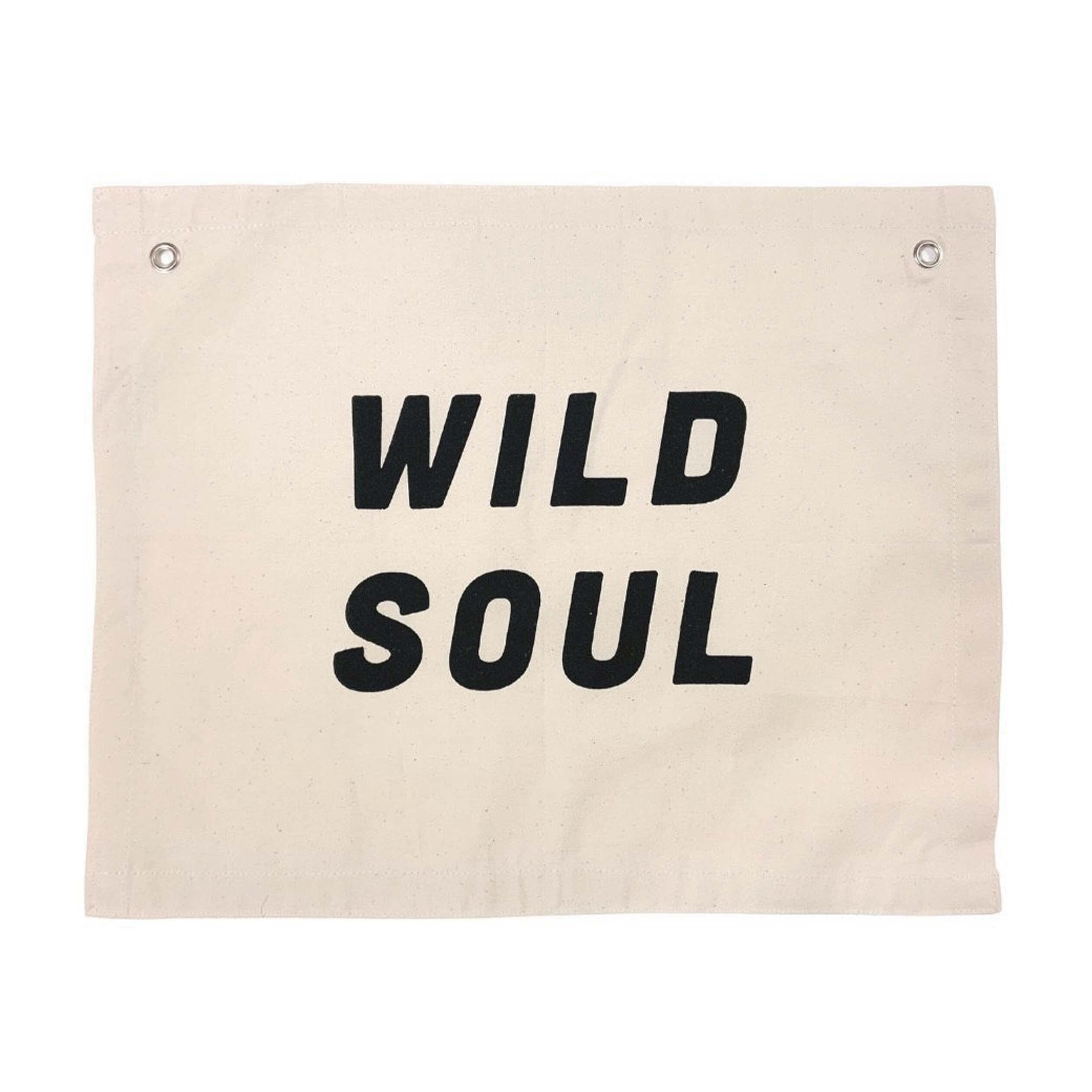 d e s c r i p t i o n

Sewn and screen printed by hand on natural canvas by Kenyan artisans.

s p e c s

+ natural canvas

+ 5/16 inch grommets

+ 16in x 20in