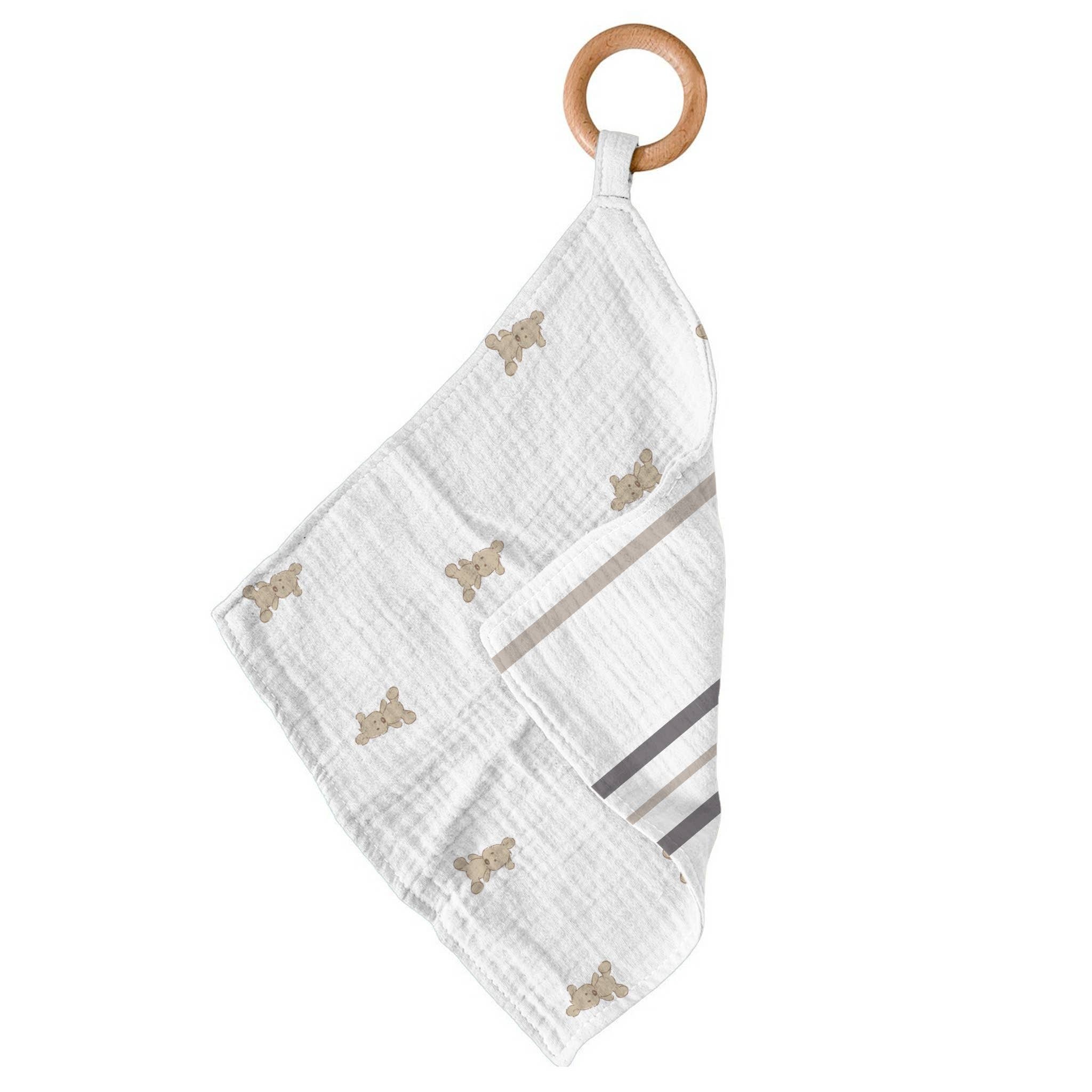 The Newcastle Teether is made from our popular 100% Cotton mini blankies, with a removable beach wood ring for easy cleaning. Wood has natural antibacterial and antimicrobial properties, making wood a superior teether choice. Our teether and blankie combo