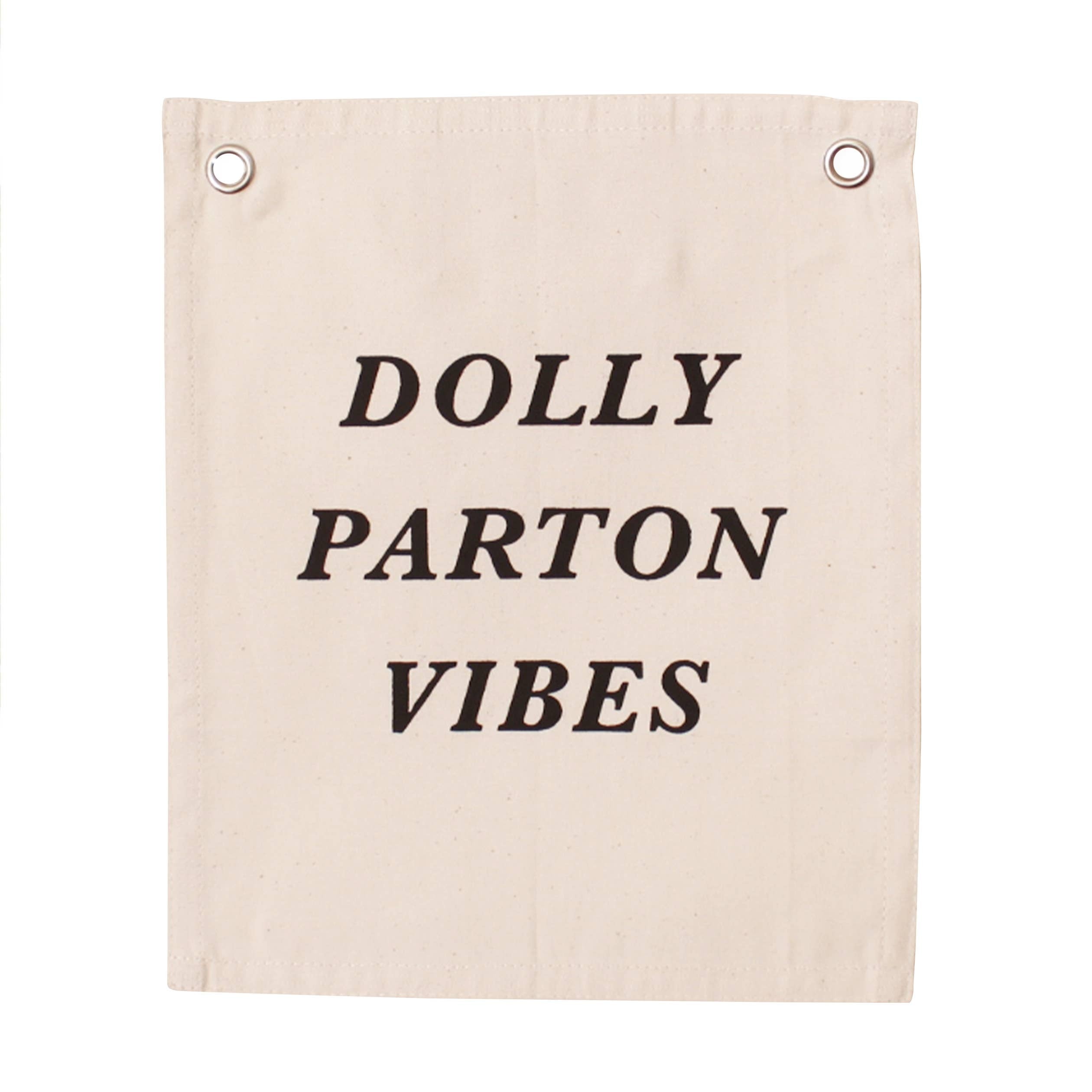 d e s c r i p t i o n

"Dolly Parton Vibes" Black screen print on natural banner.
HOWDY LINE 2022

Sewn and screen printed by hand on natural canvas by Kenyan artisans.

s p e c s

+ natural

+ 5/16 inch grommets

+ 12in x 10in

#texas #western #southern 