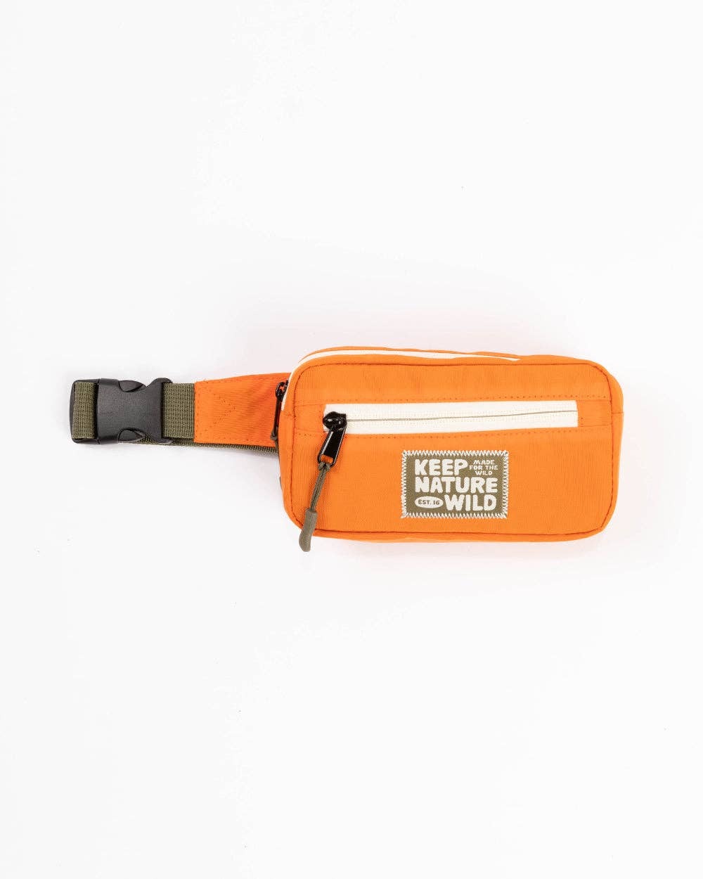 Meet the perfect bag for little adventurers, whether they're on a backyard expedition or out on a wild adventure. Crafted with both style and functionality in mind, this mini fanny pack is ideal for children aged three and up.

Key Features:


 * Kid-Frie
