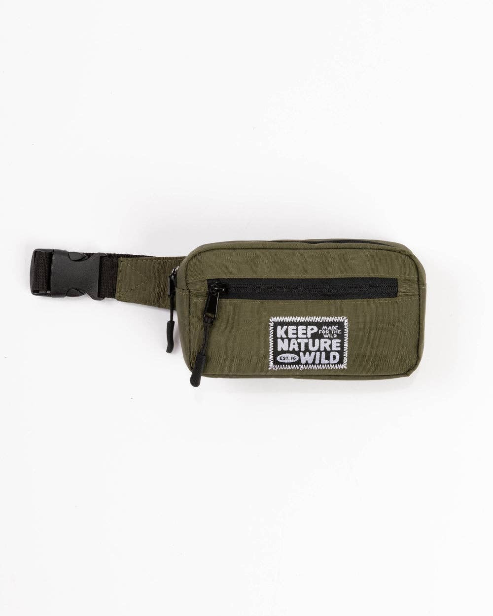 Meet the perfect bag for little adventurers, whether they're on a backyard expedition or out on a wild adventure. Crafted with both style and functionality in mind, this mini fanny pack is ideal for children aged three and up.

Key Features:


 * Kid-Frie
