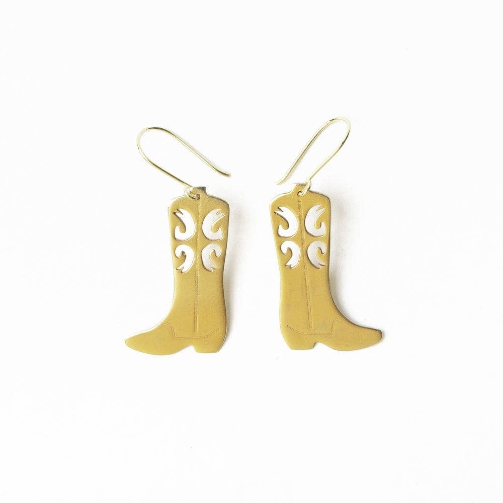 Handmade by skilled artisans in India

Hypoallergenic nickel + lead-free brass hardware

These accessories are made by human hands. A slight variation in size and color is considered part of the beauty of these one-of-a-kind pieces.

To extend the life of