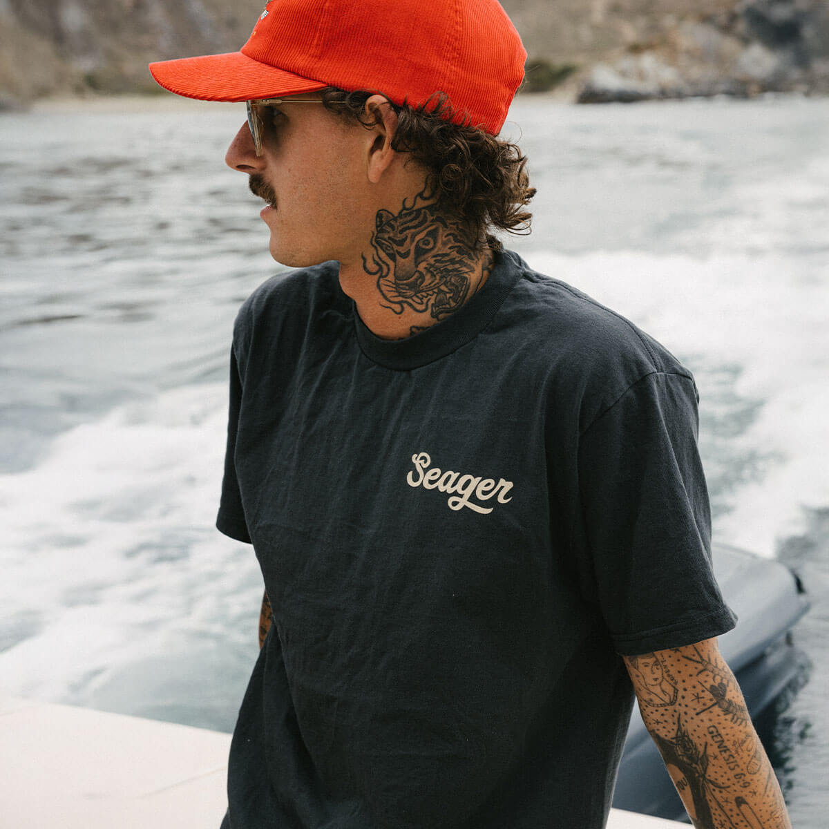Seager- Russ Tee Vintage Black