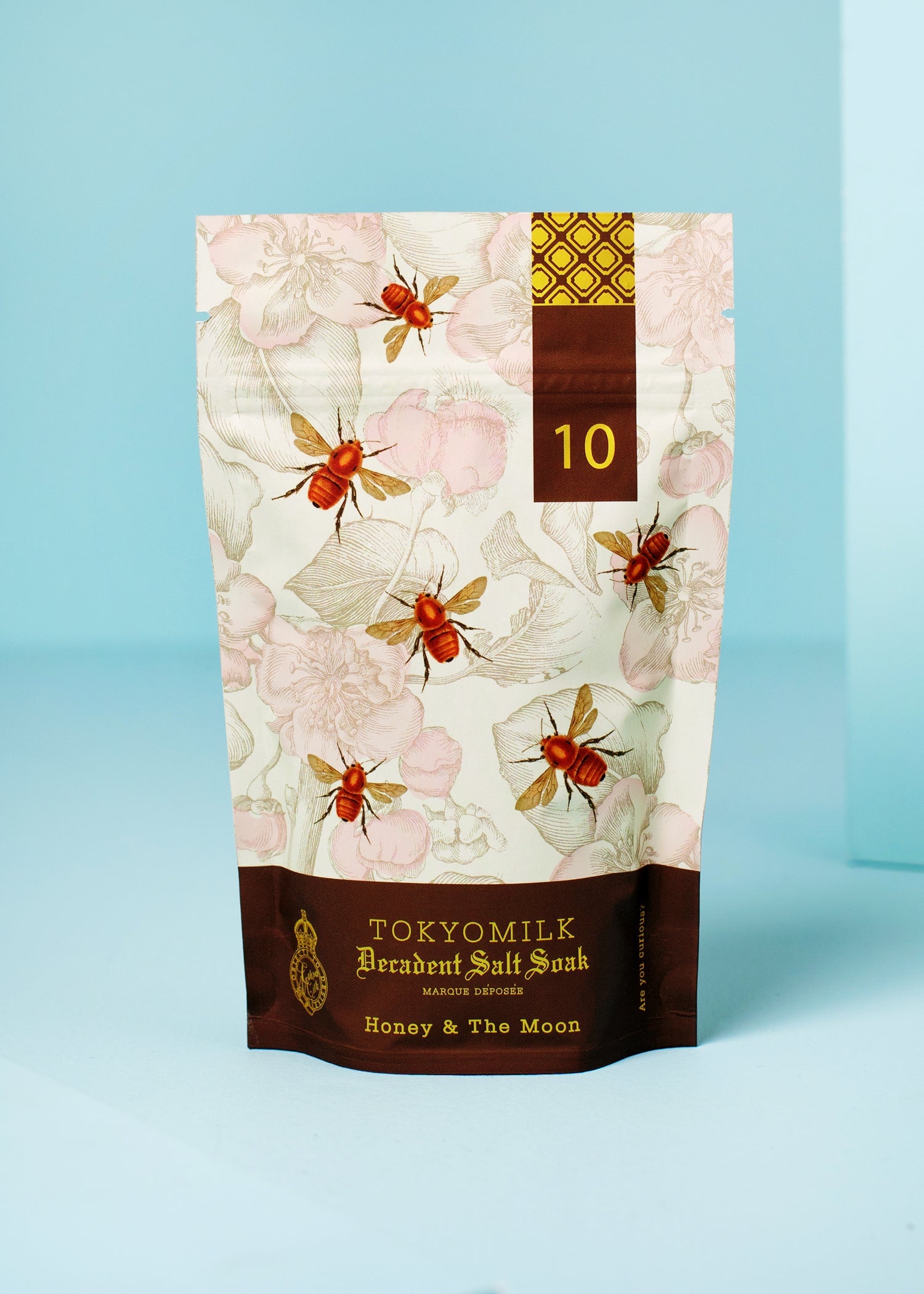 TOKYOMILK- Honey and the Moon Salt Soak