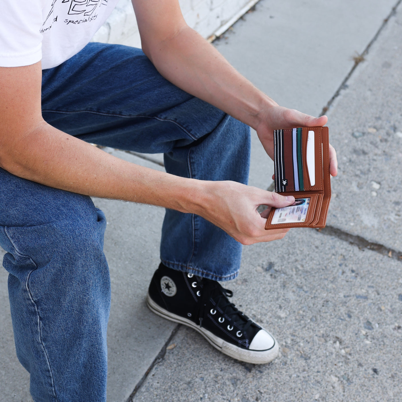 Thread Wallet- Cash Bifold Wallet