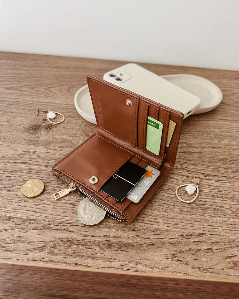 Louenhide- Lily Woven Wallet